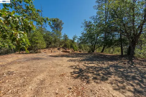 320 Lakeview Ter, Lewiston, CA 96052 photo 24