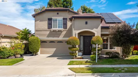 Exterior - 4943 Sequoia Ave, Dublin, CA 94568 photo 2 of 10