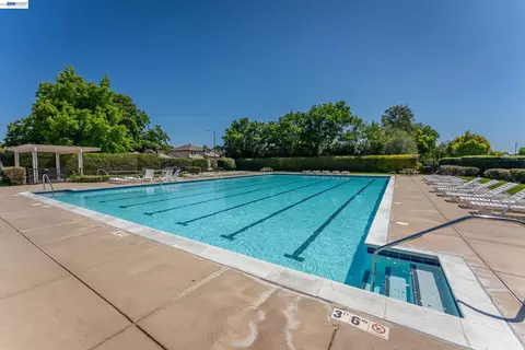 Exterior - 4943 Sequoia Ave, Dublin, CA 94568 photo 7 of 10