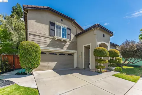 Exterior - 4943 Sequoia Ave, Dublin, CA 94568 photo 3 of 10