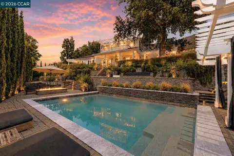 950 Country Ln, Walnut Creek, CA 94596