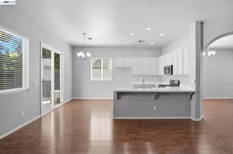 Other - 947 Forecast Ln, Tracy, CA 95377 photo 2 of 5