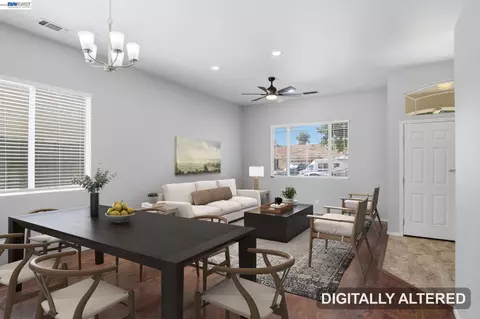 Living - 947 Forecast Ln, Tracy, CA 95377 photo 1 of 7