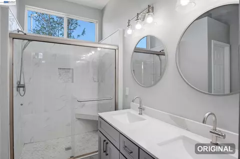 Bath - 947 Forecast Ln, Tracy, CA 95377 photo 4 of 5