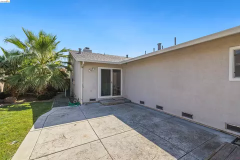 Exterior - 1363 Swallowtail Rd, Concord, CA 94521 photo 7 of 7