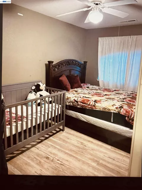 Bedroom - 578 W 4th St, Tracy, CA 95376 photo 1 of 4