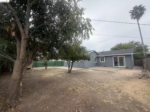 Exterior - 1178 Roleen Dr, Vallejo, CA 94589 photo 8 of 12