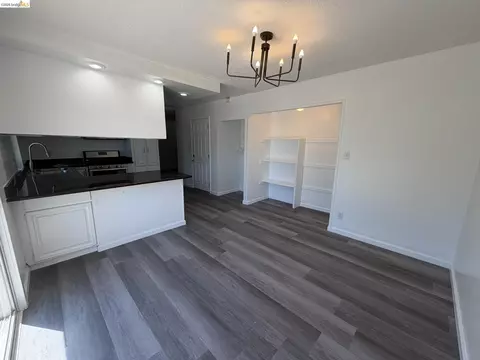 Living - 1178 Roleen Dr, Vallejo, CA 94589 photo 4 of 4