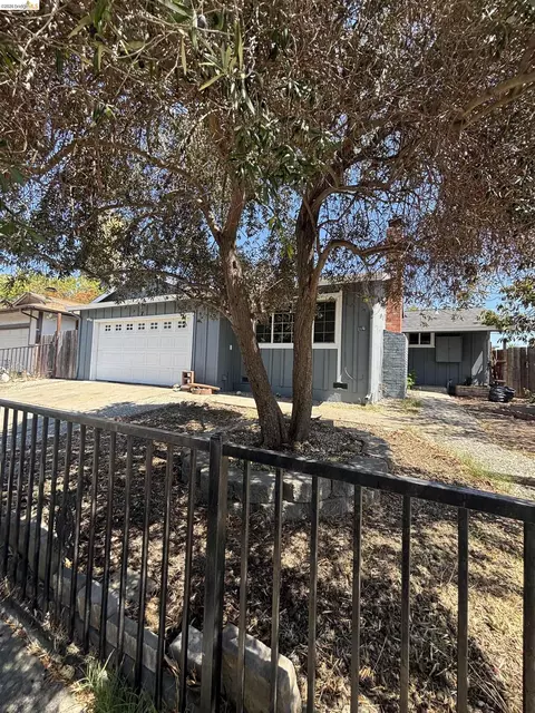 Exterior - 1178 Roleen Dr, Vallejo, CA 94589 photo 4 of 12