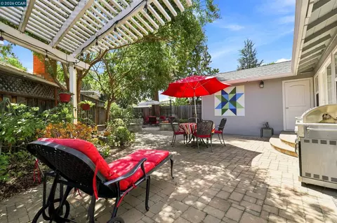 Exterior - 4044 Poplar Ave, Concord, CA 94521 photo 5 of 11