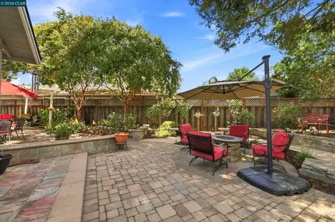 Exterior - 4044 Poplar Ave, Concord, CA 94521 photo 7 of 11