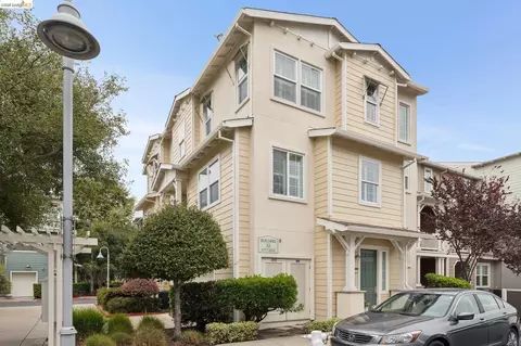 3207 Jetty Dr, Richmond, CA 94804