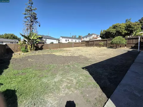 Exterior - 608 Sonoma Ave, Rodeo, CA 94572 photo 5 of 12