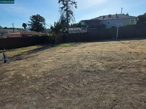 Exterior - 608 Sonoma Ave, Rodeo, CA 94572 photo 4 of 12