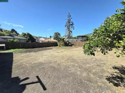 Exterior - 608 Sonoma Ave, Rodeo, CA 94572 photo 7 of 12