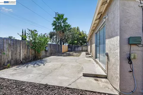 Exterior - 2650 Colony Dr, Tracy, CA 95376 photo 9 of 20