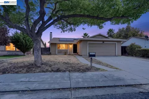 Exterior - 2650 Colony Dr, Tracy, CA 95376 photo 2 of 20