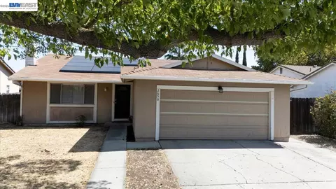 Exterior - 2650 Colony Dr, Tracy, CA 95376 photo 20 of 20