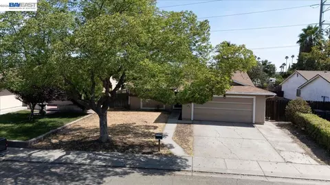 Exterior - 2650 Colony Dr, Tracy, CA 95376 photo 17 of 20