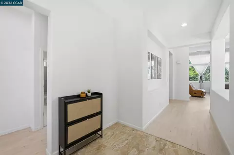 Entry Way - 2420 Rushcreek Pl, Vallejo, CA 94591 photo 1 of 6