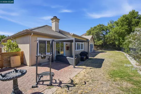 Exterior - 2420 Rushcreek Pl, Vallejo, CA 94591 photo 8 of 10