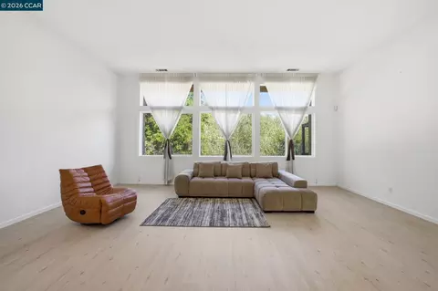 Living - 2420 Rushcreek Pl, Vallejo, CA 94591 photo 1 of 7