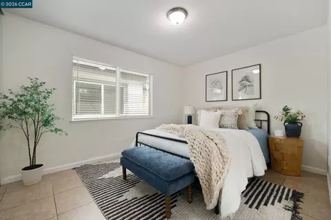 Bedroom - 133 E Trident, Pittsburg, CA 94565 photo 1 of 9