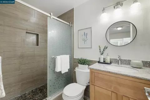 Bath - 133 E Trident, Pittsburg, CA 94565 photo 2 of 2
