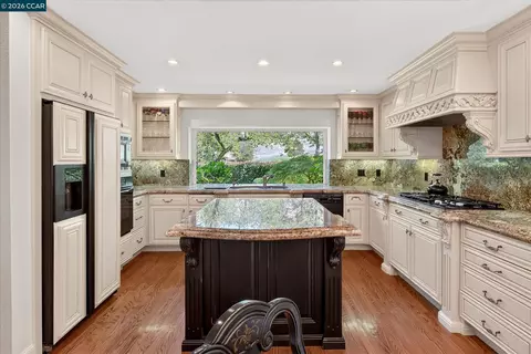 Kitchen - 549 Buttonwood Dr, Danville, CA 94506 photo 2 of 6
