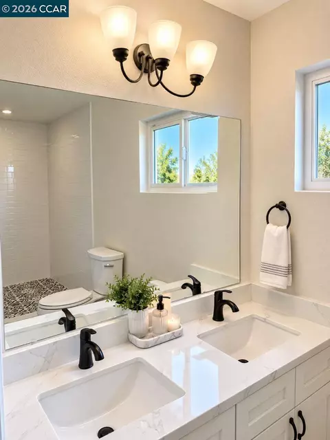 Bath - 7597 Canterbury Ln, Dublin, CA 94568 photo 1 of 3