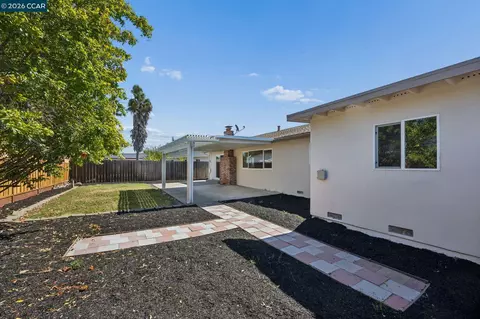 Exterior - 7597 Canterbury Ln, Dublin, CA 94568 photo 3 of 4
