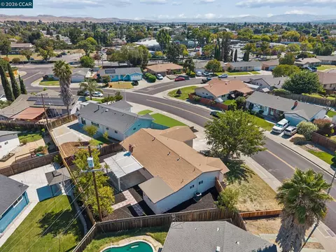 View/Area - 7597 Canterbury Ln, Dublin, CA 94568 photo 3 of 4