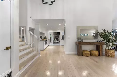 Entry Way - 111 Silver Cloud Pl, Danville, CA 94526 photo 2 of 3