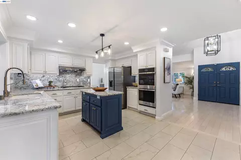 Kitchen - 111 Silver Cloud Pl, Danville, CA 94526 photo 3 of 5