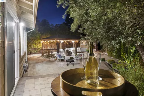 Exterior - 111 Silver Cloud Pl, Danville, CA 94526 photo 11 of 11
