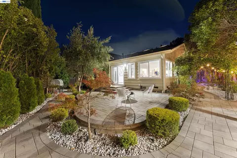 Exterior - 111 Silver Cloud Pl, Danville, CA 94526 photo 10 of 11