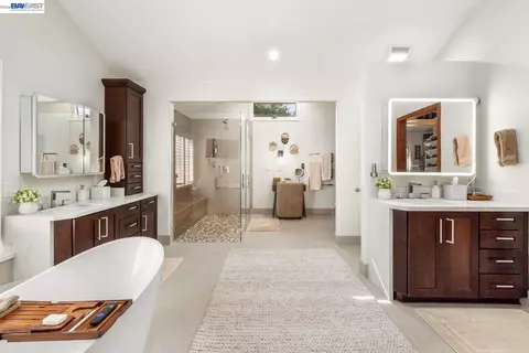 Bath - 8115 Brittany Dr, Dublin, CA 94568 photo 1 of 6