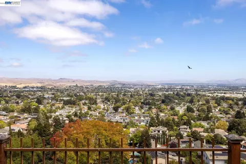 View/Area - 8115 Brittany Dr, Dublin, CA 94568 photo 2 of 7