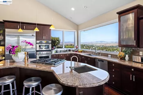 Kitchen - 8115 Brittany Dr, Dublin, CA 94568 photo 2 of 5