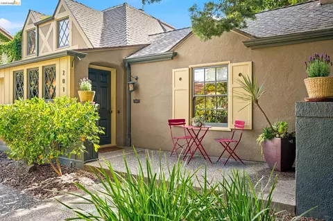Exterior - 201 Beverly Ave, San Leandro, CA 94577 photo 1 of 28