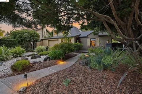Exterior - 201 Beverly Ave, San Leandro, CA 94577 photo 9 of 28