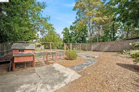 Exterior - 201 Beverly Ave, San Leandro, CA 94577 photo 19 of 28