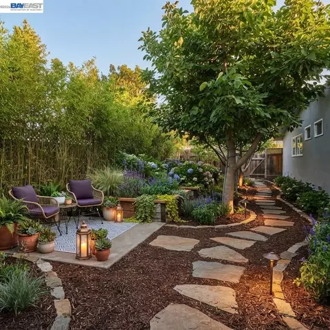Exterior - 554 Beechmont Ln, Hayward, CA 94544 photo 5 of 14