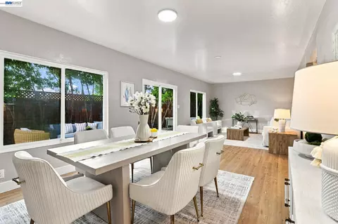Dining - 554 Beechmont Ln, Hayward, CA 94544 photo 2 of 5