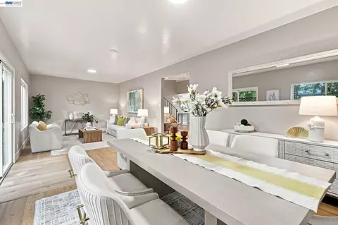 Dining - 554 Beechmont Ln, Hayward, CA 94544 photo 3 of 5