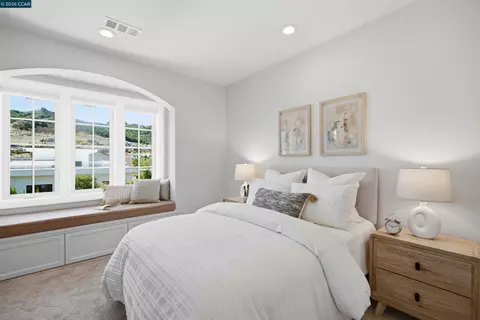 Bedroom - 16 Rabble Rd, Orinda, CA 94563 photo 3 of 6