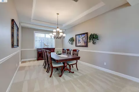 Dining - 4972 Grayhawk Ct, Dublin, CA 94568 photo 4 of 6