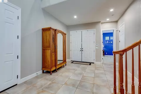 Entry Way - 4972 Grayhawk Ct, Dublin, CA 94568 photo 1 of 5