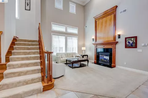 Living - 4972 Grayhawk Ct, Dublin, CA 94568 photo 1 of 12