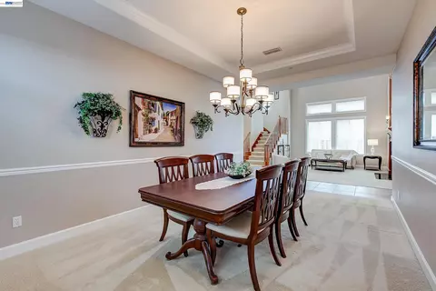 Dining - 4972 Grayhawk Ct, Dublin, CA 94568 photo 5 of 6